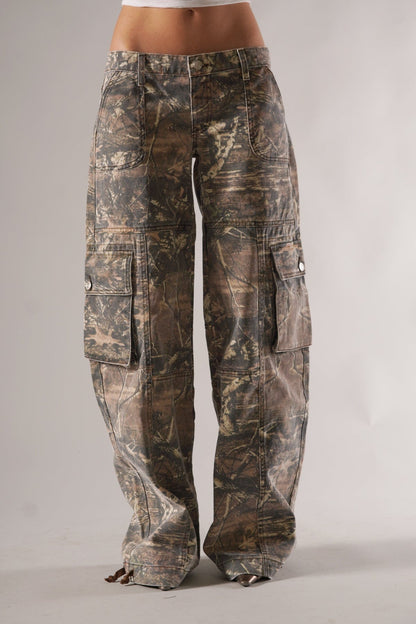 Clara - Camo Cargo Pants
